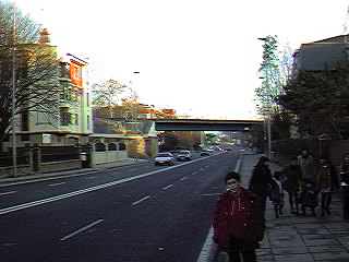 Asuako Bidea, hacia la Avanzada desde el cruce de Ereaga, hacia la Rotonda de Artaza.