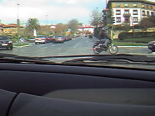 Hacia la Algortako Etorbidea, desde el cruce de Ereaga.