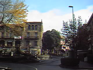 Algortako Etorbidea, hacia el Ayuntamiento de Getxo.