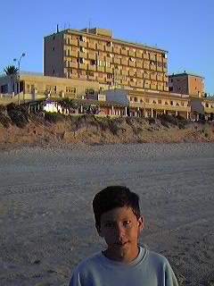 Urbanizaci�n Mil Palmeras.