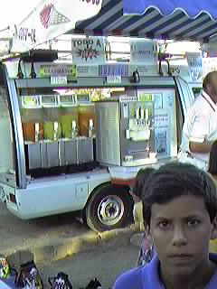 Mercadillo ( de los martes). Urbanizaci�n Mil Palmeras.