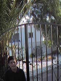 Avda. de Espa�a. Urbanizaci�n Mil Palmeras.