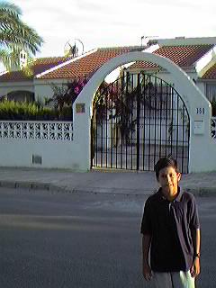 Urbanizaci�n Mil Palmeras.