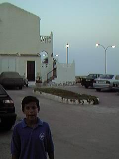 Hacia el Paseo Romea. Urbanizaci�n Mil Palmeras.