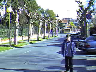 Leioako Etorbidea, hacia la Avda. de los Chopos.