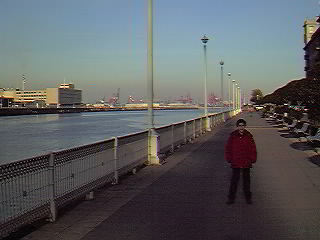 Seguimos el paseo por el Muelle Evaristo Churruca.