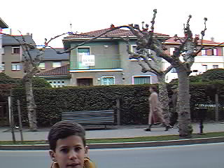 Guarder�a Bambi. Aqu� estuvo temporalmente kIDEAk en 1.996, antes de su traslado a c/ Mayor 20 bis de Las Arenas.