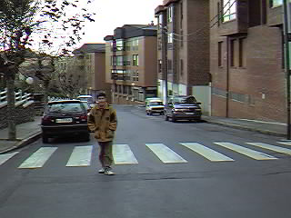 c/ Mugarra, hacia la c/ Maidagan.