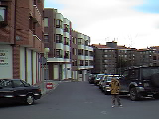 c/ Monte Oiz, hacia la Estaci�n de Metro Algorta.