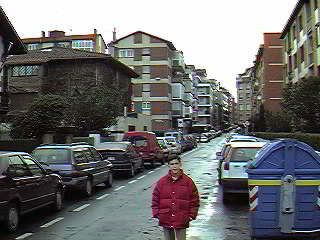 c/ Bidebarrieta, hacia la c/ Mayor.