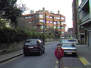 Neguriko Etorbidea, hacia el Metro Neguri.