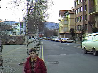 Neguriko Etorbidea, hacia el cruce de Ereaga. Esta zona ser� ampliada pr�ximamente....