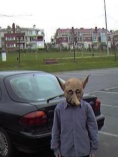 Parking junto al PROBADERO, FRONTON Y SALAS POLIVALENTES. Maidagan, s/n. Andra Mari. Tel: 94 491.15.31.